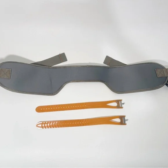 Fishpond Thunderhead Submersible Backpack - Picture 9 of 10